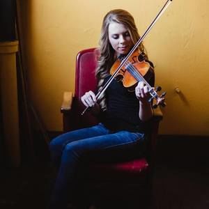 Meet your Posher, Claudia